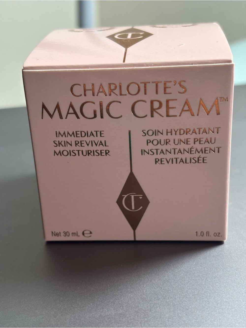 CHARLOTTE TILBURY MAGIC CREAM